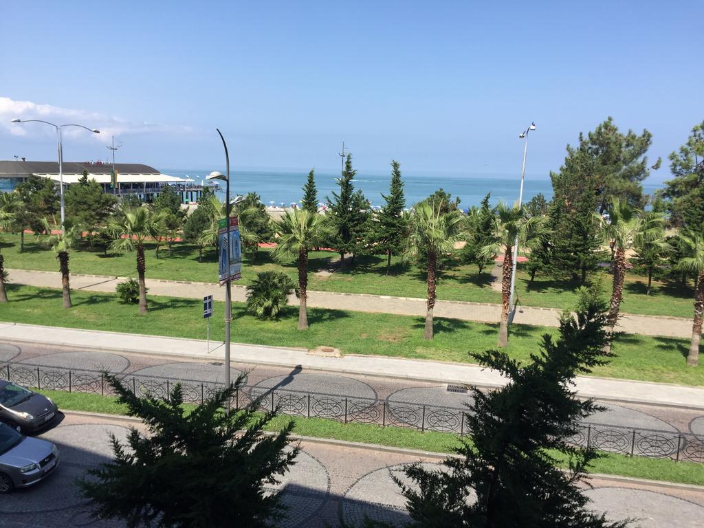 Seaside Luxury Apartment 바투미 외부 사진