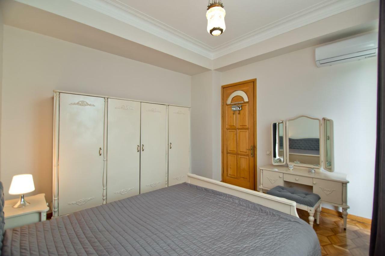Seaside Luxury Apartment 바투미 외부 사진